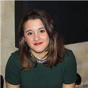 Graduada en Administración y Finanzas, Integración Social y estudiante de Educación Social